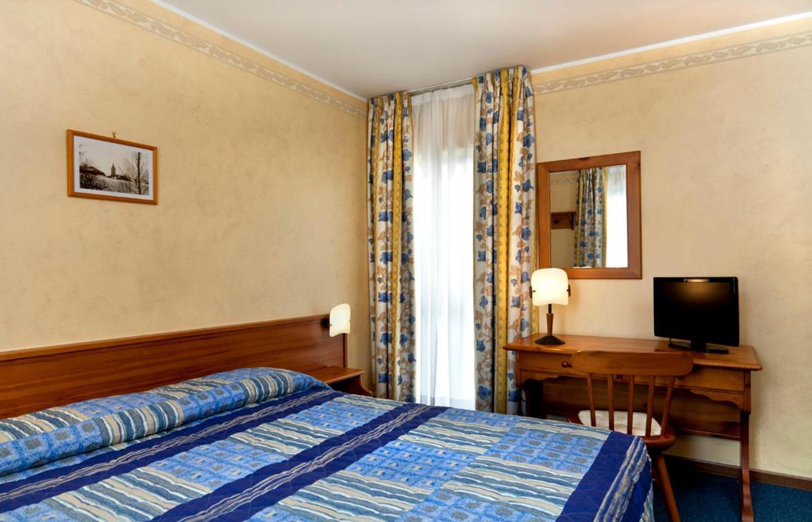 Hotel Beau Site Brusson Exteriör bild