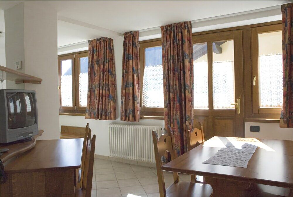 Hotel Beau Site Brusson Exteriör bild